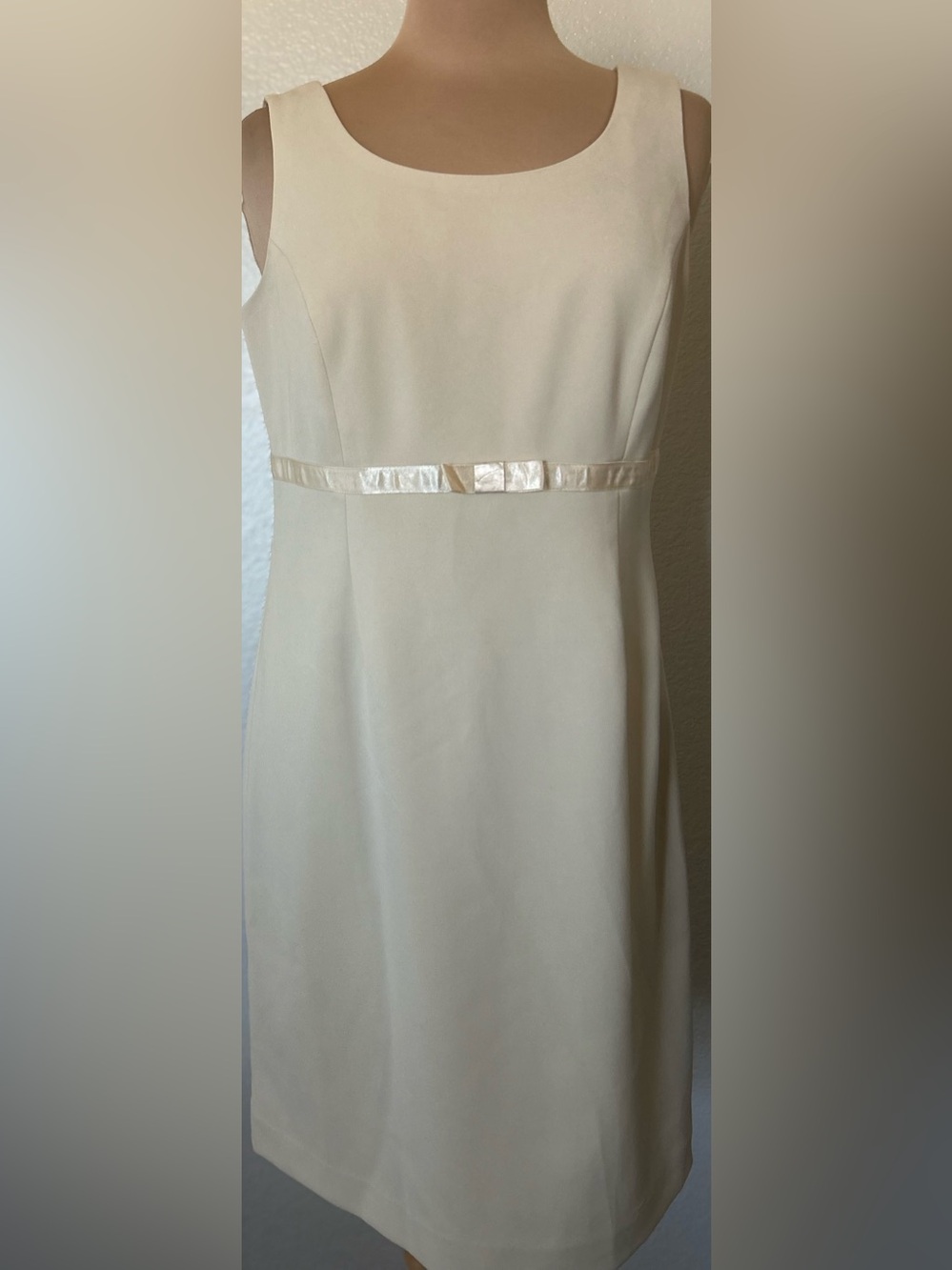 Amanda Smith Cream Sleeveless Midi Dress with Satin Waist Ribbon